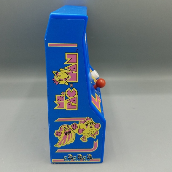 Ms. Pac-Man Handheld Mini Arcade Game Namco Basic Fun 2018 Blue WORKS Retro - Picture 2 of 9